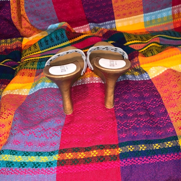 Colin Stuart Sandals - Picture 4 of 4